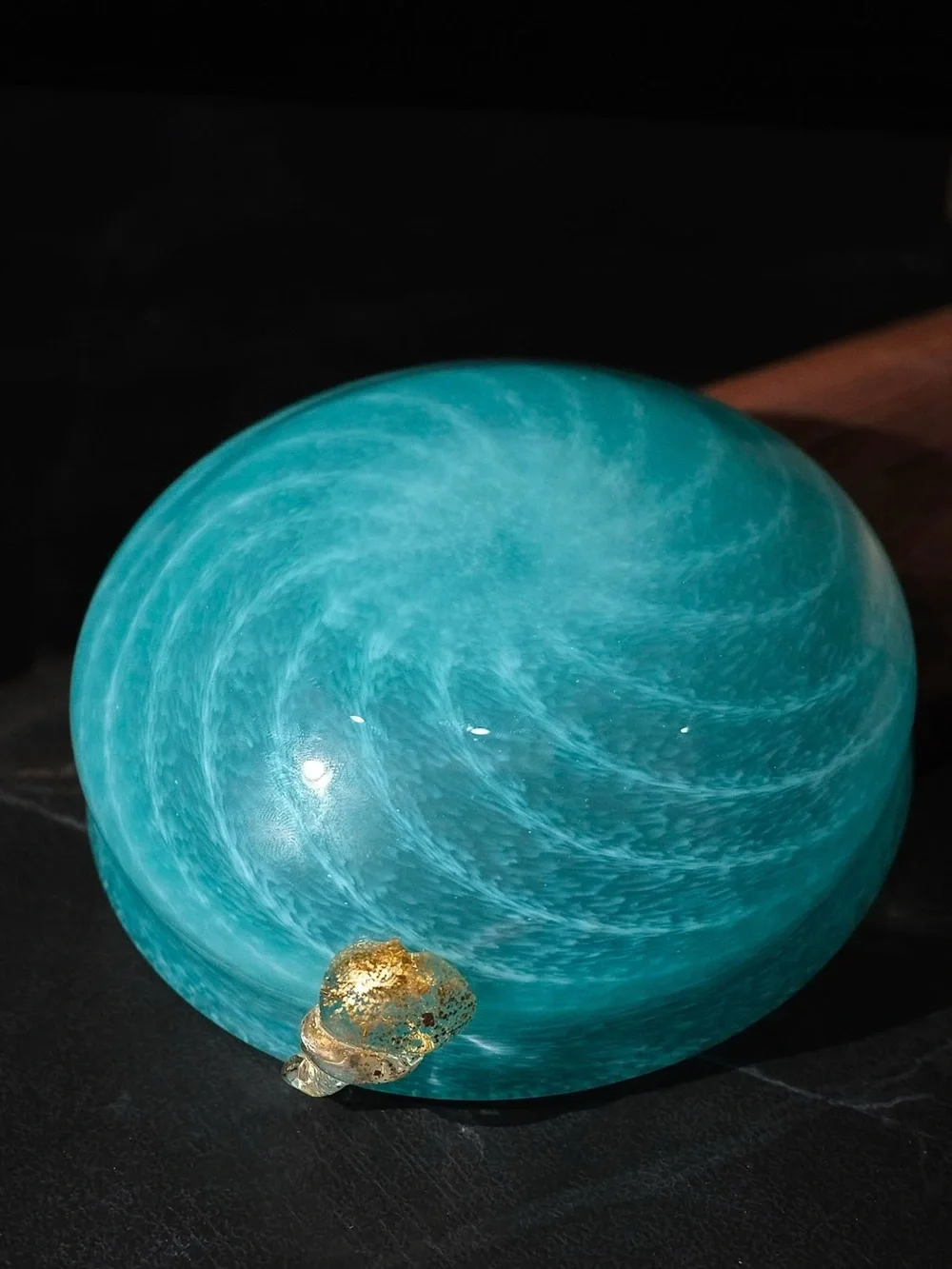 Art Glass Chawan – Iwata Hisatoshi (岩田久利) 金彩青硝子茶碗 – Blue Glass Chawan with Gold